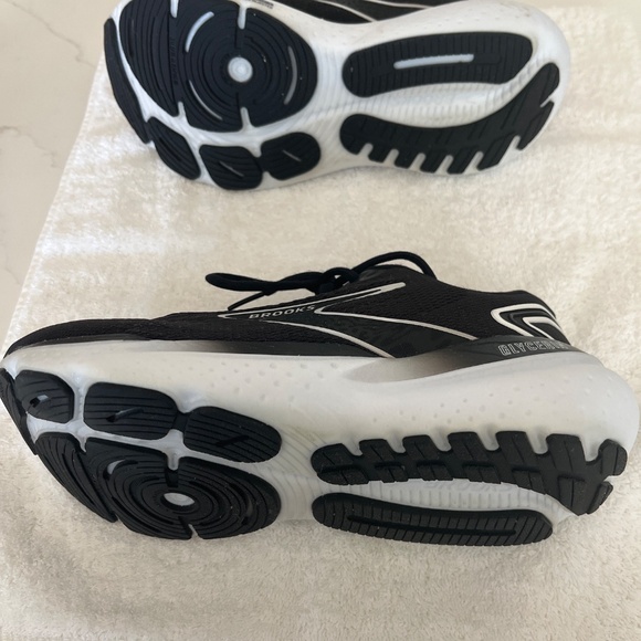 Brooks Women’s Glycerin 21 Neutral Running Shoe - Picture 5 of 6